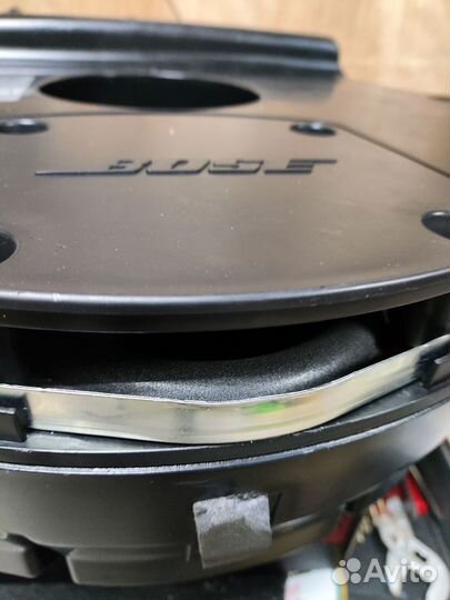 Сабвуфер в запаску, Ауди Q 5