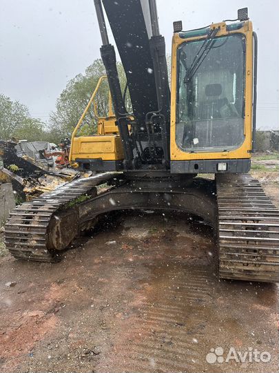 Гусеничный экскаватор Volvo EC240B LC, 2008