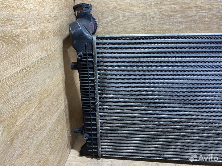 Интеркулер Volkswagen Touran TDI 128386