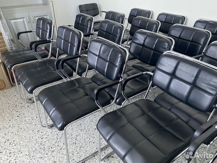 Стул офисный