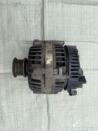 Генератор Volkswagen Passat B3 1.8