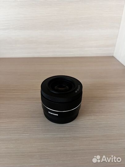 Объектив samyang 35 mm 2.8 для Sony FE