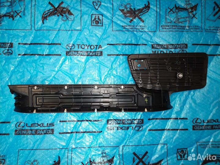 Накладка проема двери Lexus Lx 570 задняя R