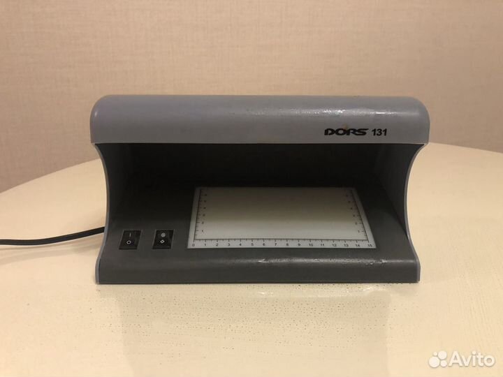 Ультрафиолетовой детектор банкнот