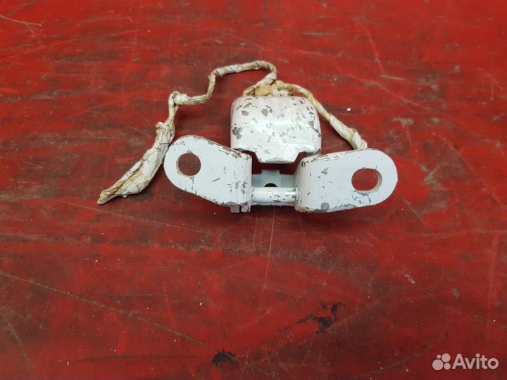 Петля двери Kia Soul 2 2013-2016