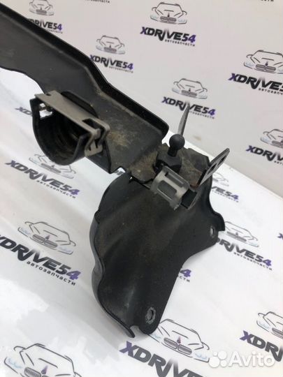 Кронштейн глушителя шума всасывания Bmw X6 E71