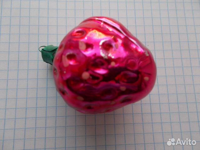 Елочная игрушка СССР 50-60е клубника винтаж советс