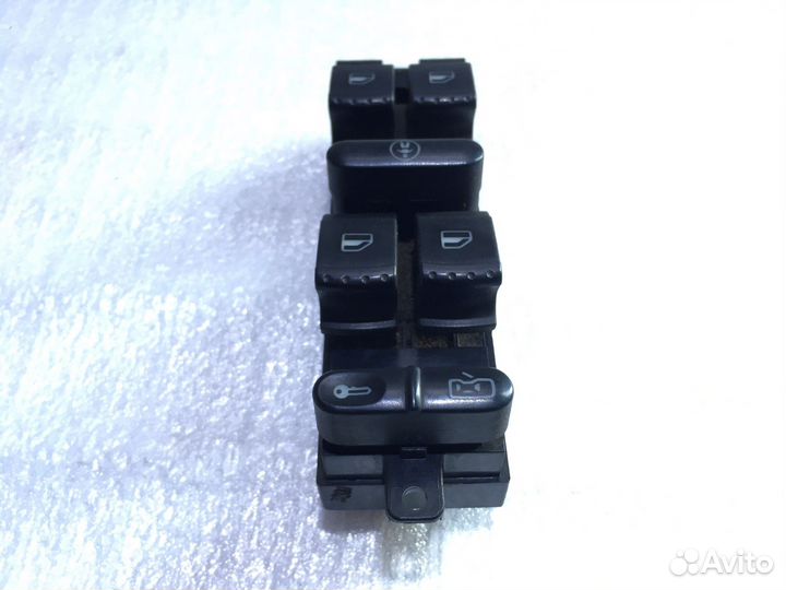 Блок управления стеклоподъемниками Volkswagen Bora