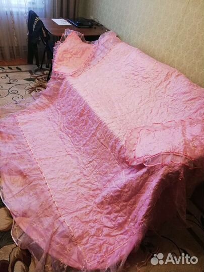 Покрывало на кровать