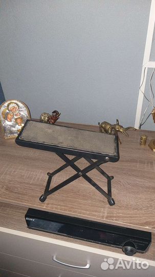 Подставка для ноги гитариста