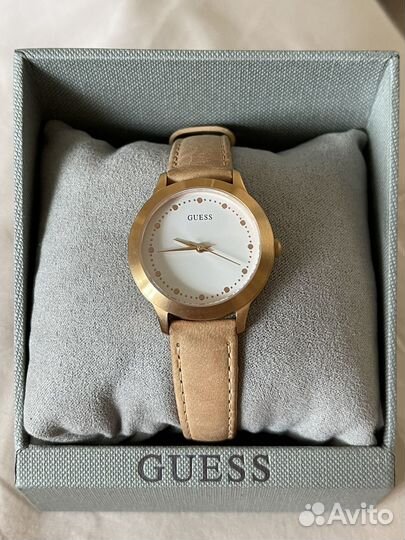 Часы Guess женские