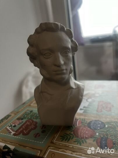 Бюст А.С.Пушкин