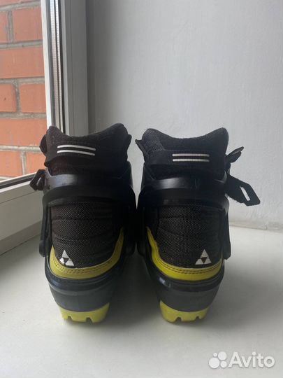 Лыжные коньковые ботинки fischer RC3 skate