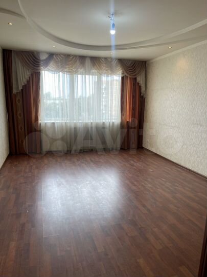 3-к. квартира, 100 м², 6/10 эт.