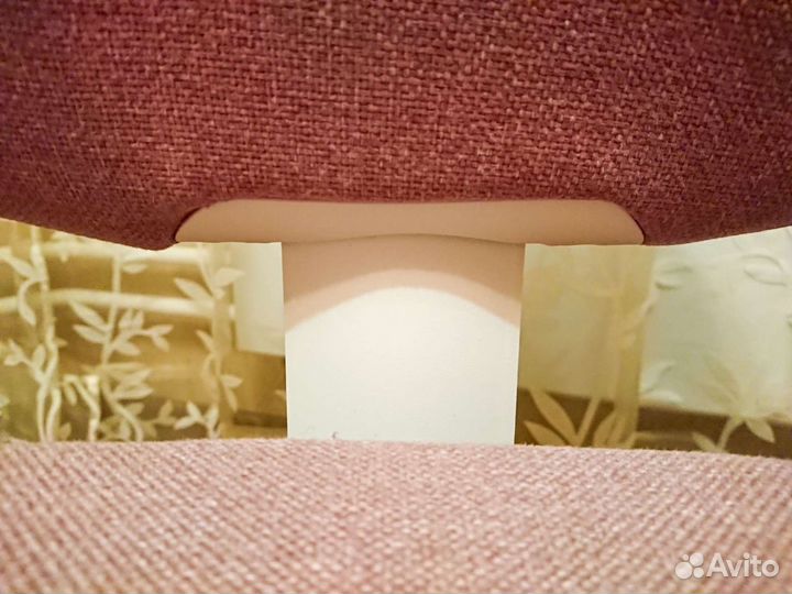 Компьютерное кресло Хаттельфель IKEA розовый