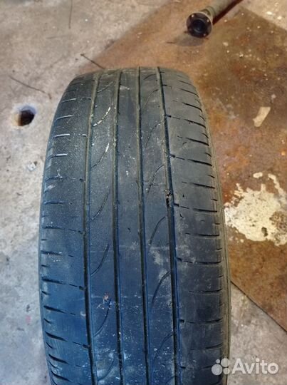 Bridgestone Dueler H/P 215/60 R17