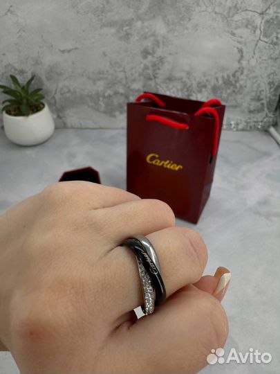 Cartier trinity кольцо 17 размер