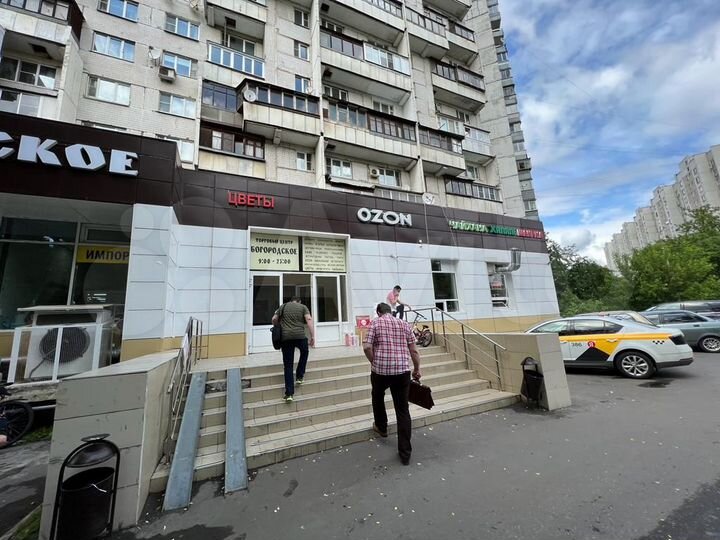 Торговая площадь, 1737 м²