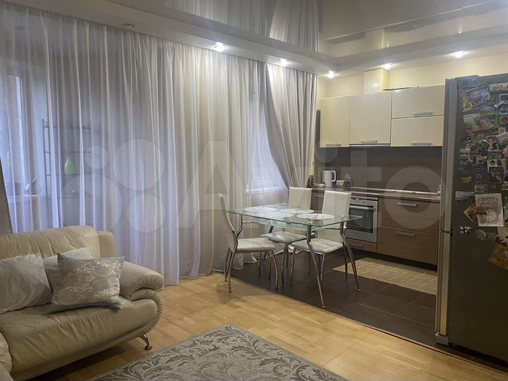 4-к. квартира, 80 м², 1/9 эт.