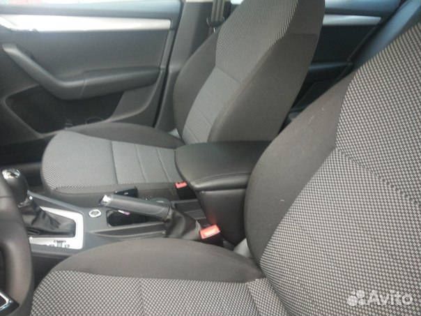 Подлокотник для Skoda Oktavia A7 /Шкода Октавия А7