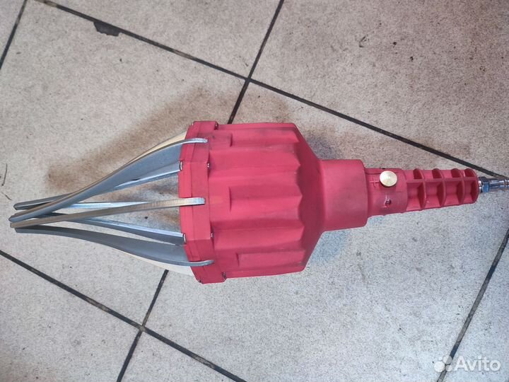 Приспособление для замены пыльника шруса