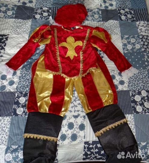 Костюм принца (короля, мушкетера)