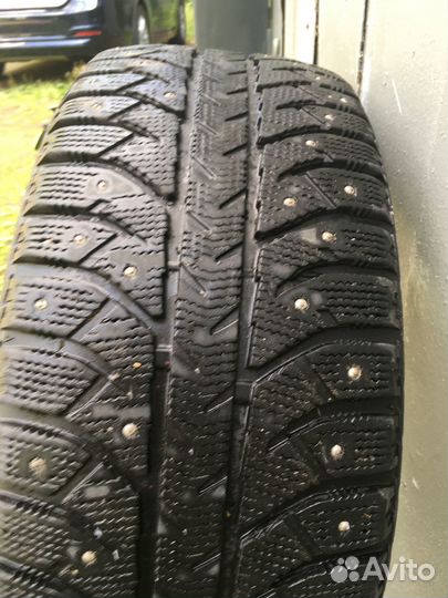 R17 Bridgestone Ice Cruiser 7000 215/50, PCD 0x100 DIA 57