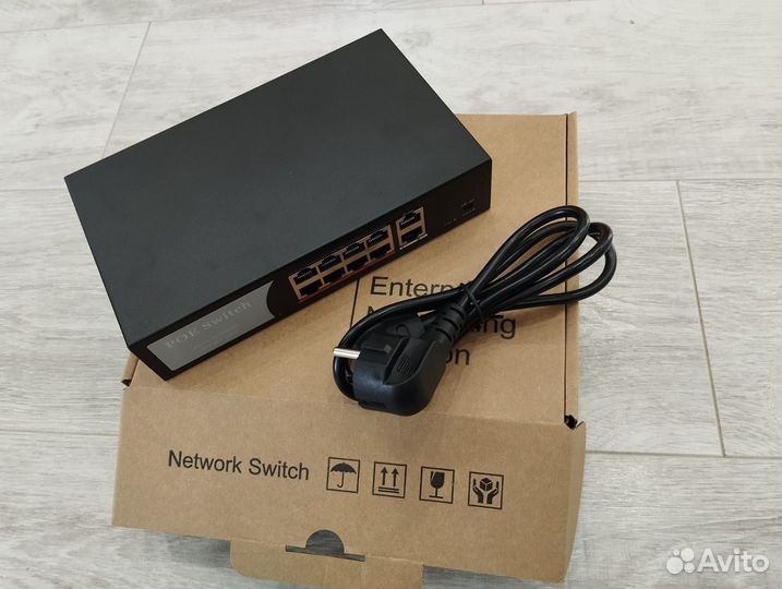 PoE коммутатор PoE. 10 портов (8 PoE)