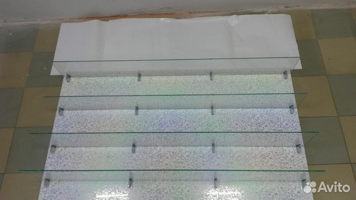 Полка витрина