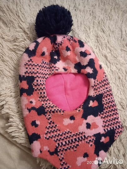 Шапки шлем для девочки 40-42 и 48-50
