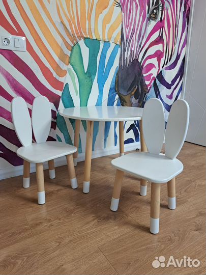 Столик и стульчик для детей