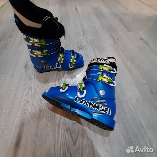 Горнолыжные ботинки детские 22.5 и горные лыжи