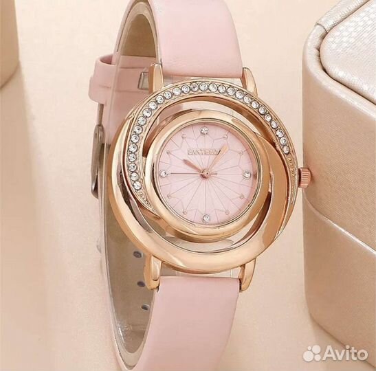 Красивый набор. Часы+украшения. Ноаый