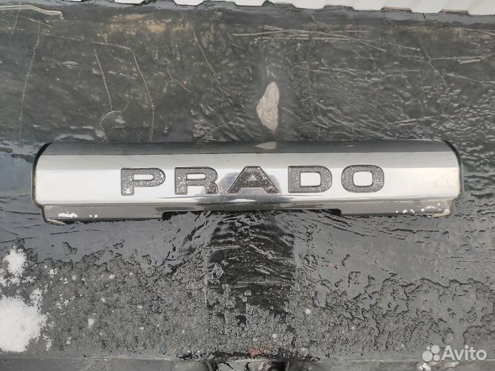 Накладка бампера передняя Toyota Land Cruiser