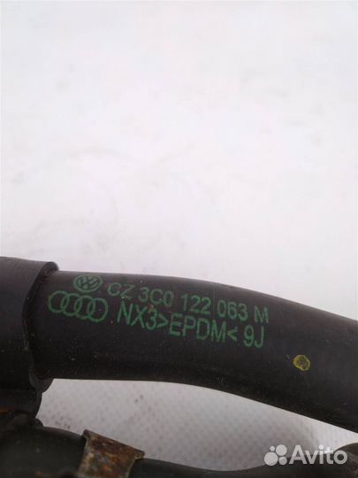 Патрубок системы охлождения фольксваген Passat B6