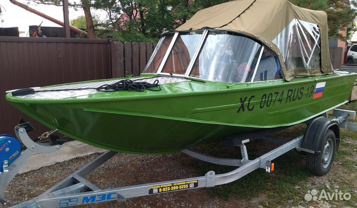 Лодка Днепр