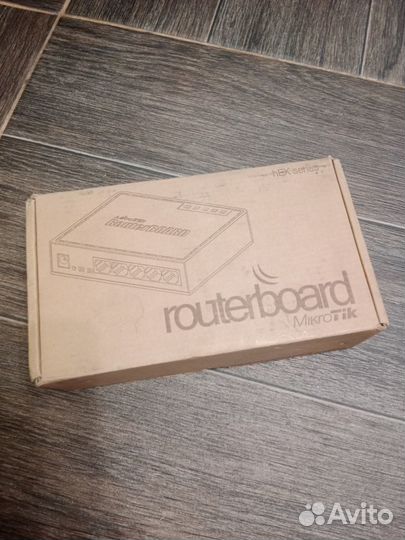 MikroTik RouterBoard RB750UP