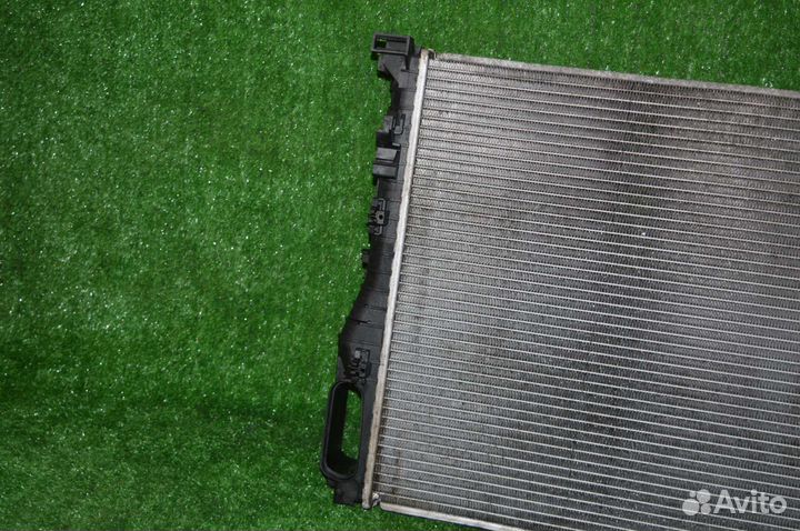 Радиатор охлаждения Mercedes w211 3.2