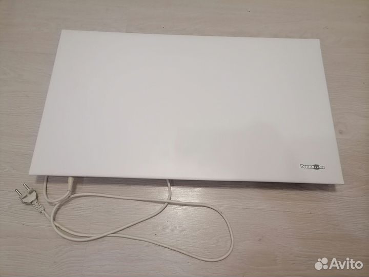 Инфракрасный обогреватель настенный