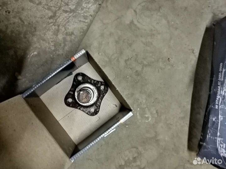 Задняя стойка,ступица, щит опорный лада веста