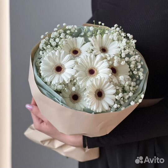 Букет из гермини и нежная гипсофила