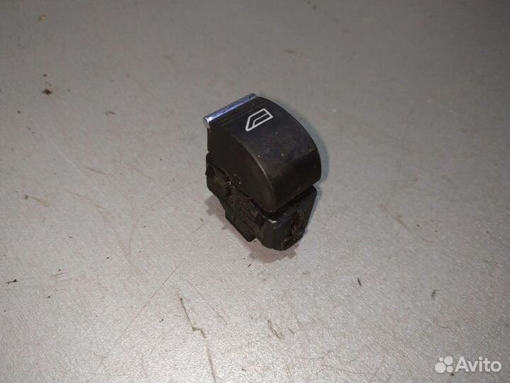 Кнопка 1861098 Форд Фокус 3 Фиеста 6 Куга 2