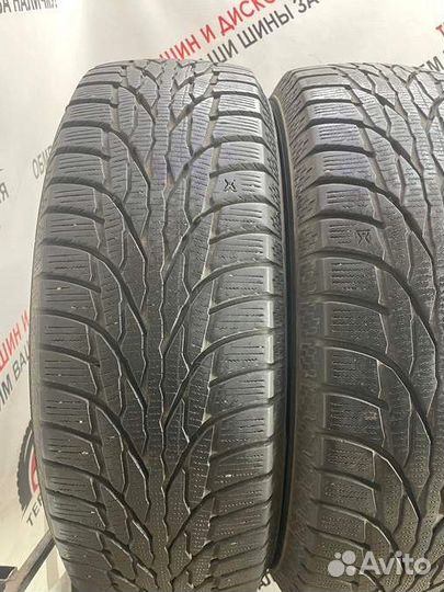 Kumho WinterCraft SUV Ice WS51 215/65 R16 98M