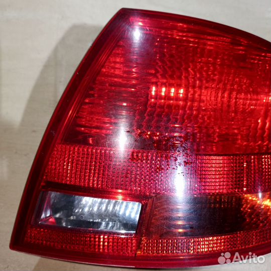 Фонарь задний Audi A4