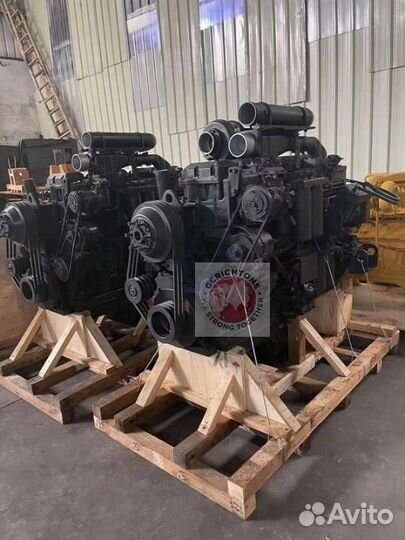 Дизельный двигатель Komatsu SAA6D170
