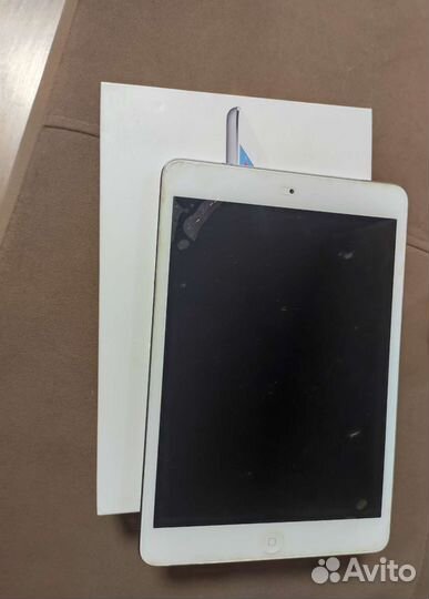 Планшет Apple iPad mini 16Gb