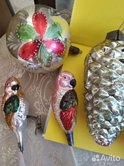 Елочные игрушки СССР кремлёвские и попугай ГДР