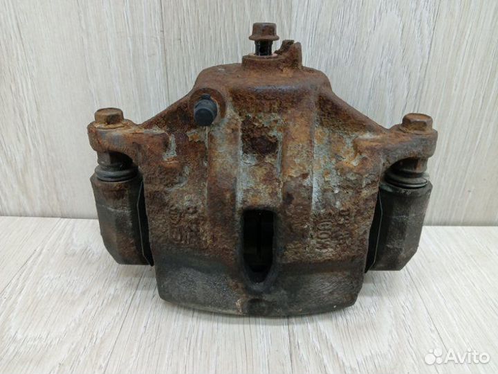 Суппорт тормозной передний правый Hyundai Ix35