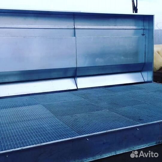 Покрасочная камера с водяной завесой и полом