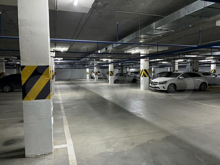 Машиноместо, 14 м²